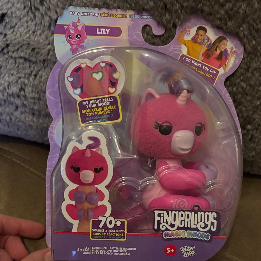 Fingerlings Magic Moods Unicorn Toy - Pink